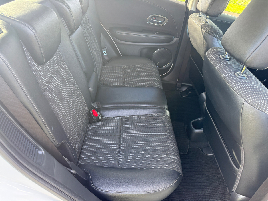 2015 Honda Vezel - image 19