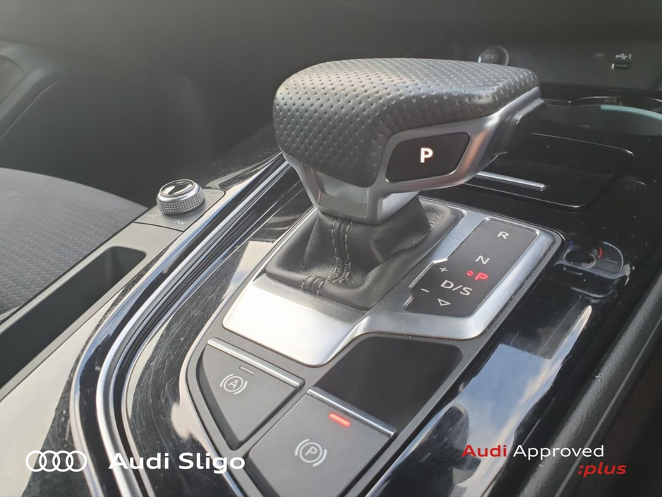 2022 Audi A4 35 TDI 163HP S Tronic S line €38,950