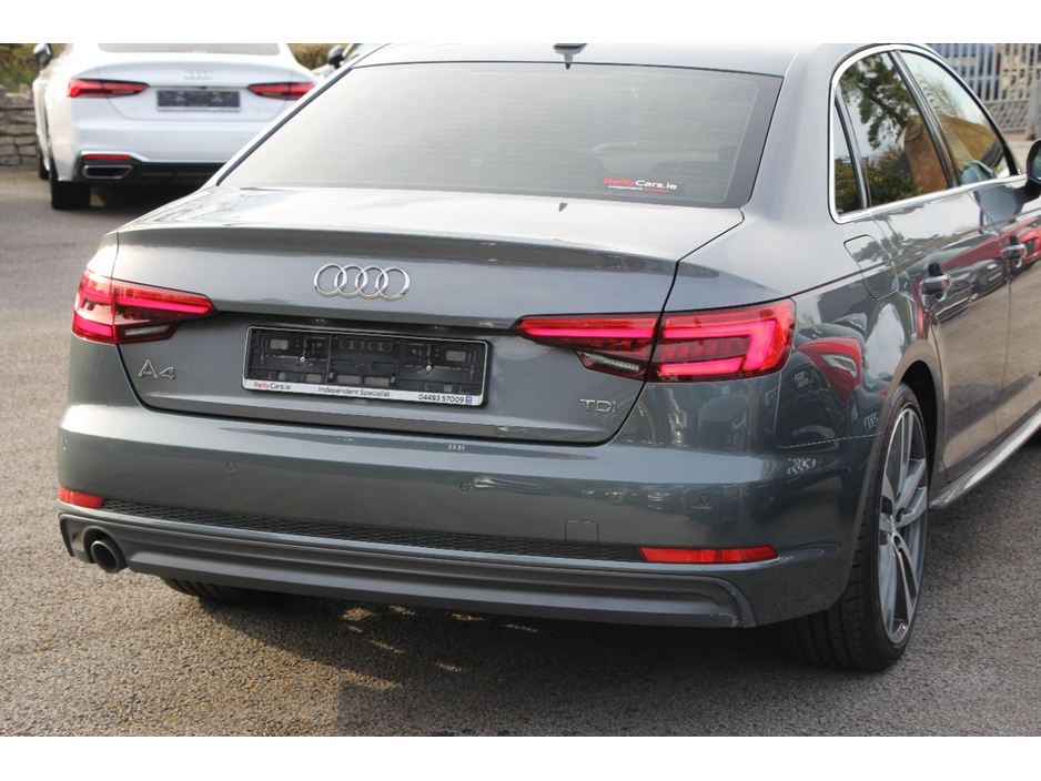 2016 Audi A4 - image 23