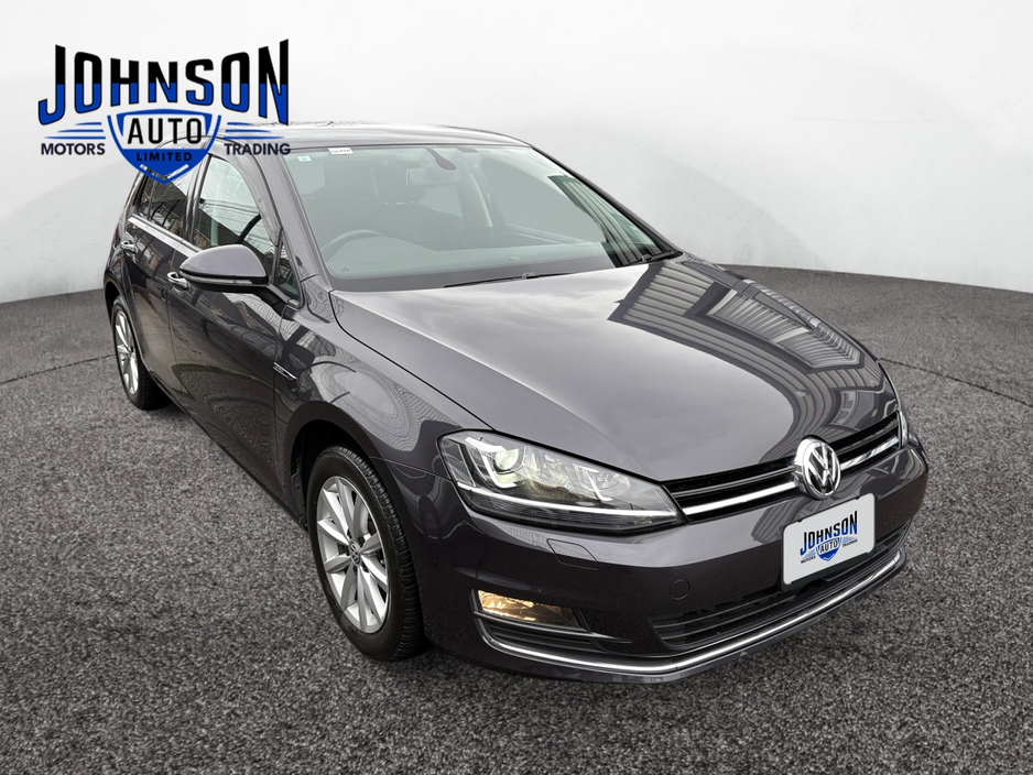 2015 Volkswagen Golf - image 8