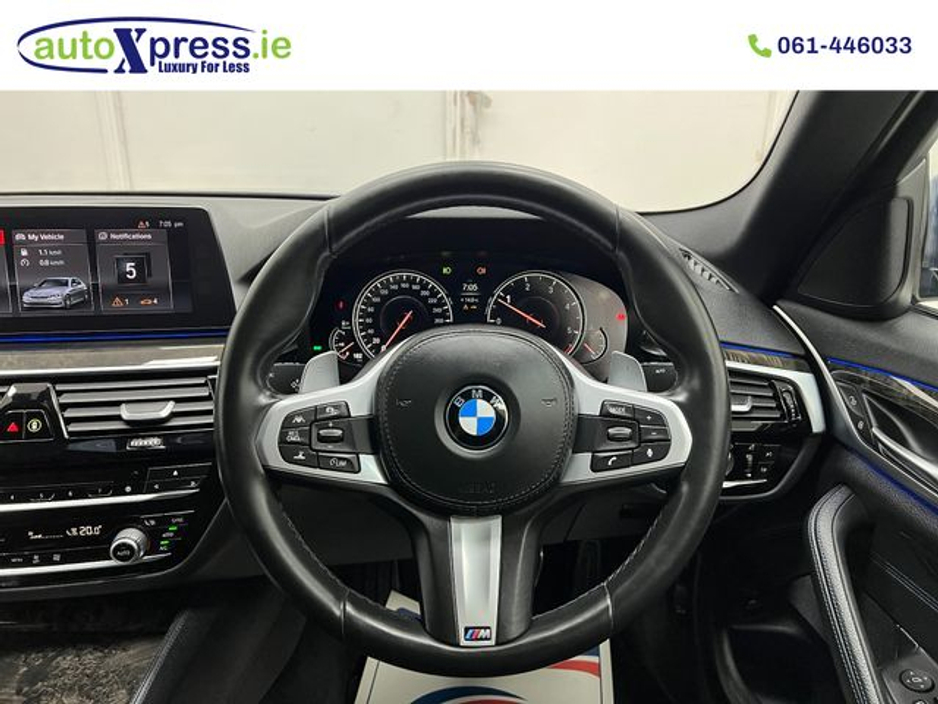 2018 BMW 5 Series - image 29