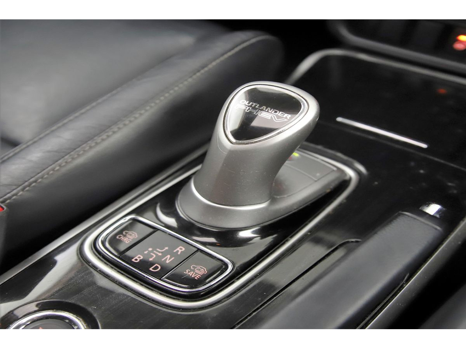 2016 Mitsubishi Outlander 2.0 PHEV 4WD 5SEATS 160BHP *LEATHER*EL.SUNROOF*360 PAN CAM* €17,490