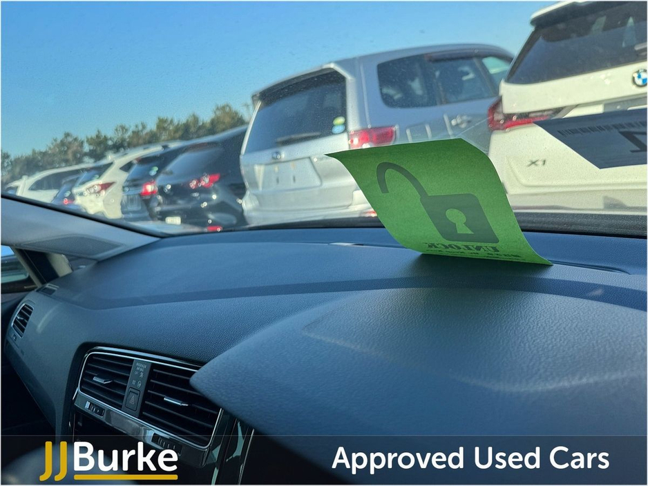 2020 Volkswagen Golf - image 26