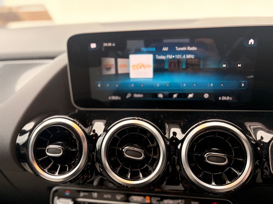 2020 Mercedes-Benz GLA Class - image 7