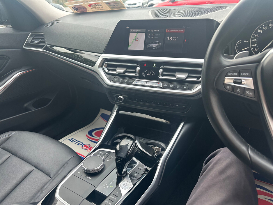 2019 BMW 3 Series - image 16