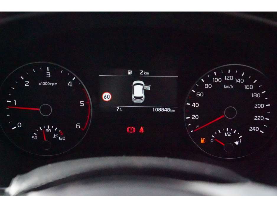 2020 Kia Sportage - image 12