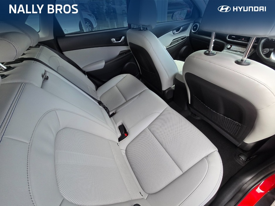2022 Hyundai Kona - image 11