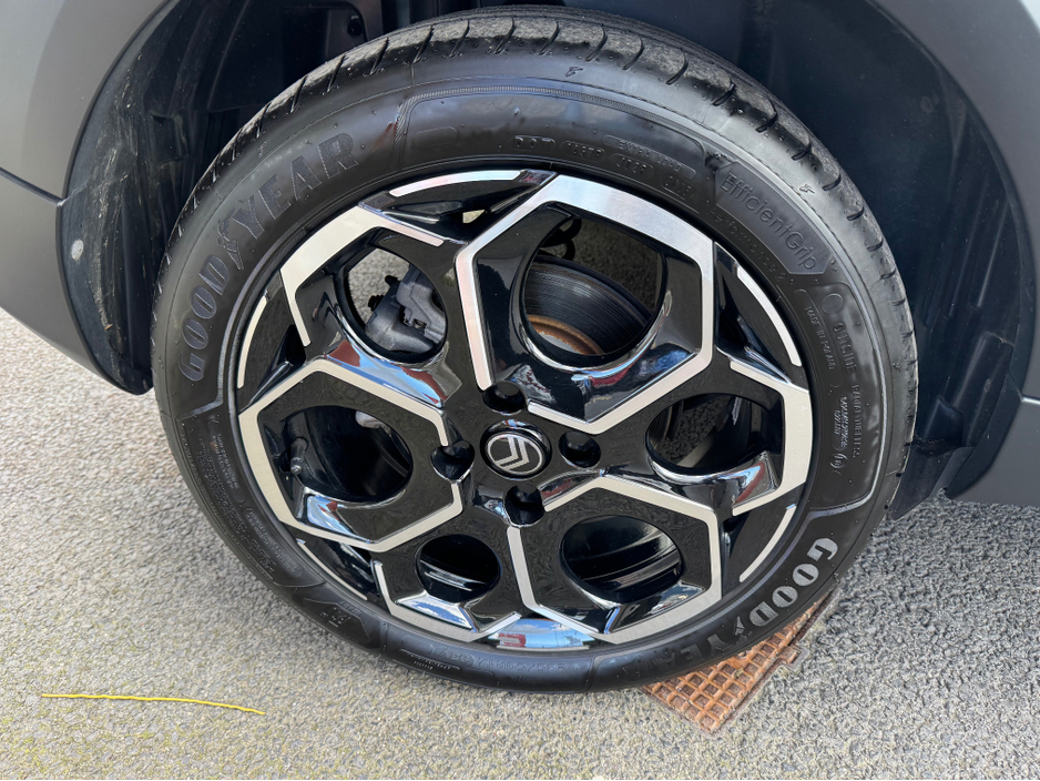 2025 Citroen C3 - image 9