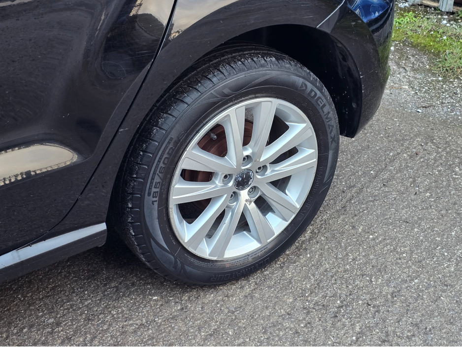 2015 Volkswagen Polo TRENDLINE 1.0 60HP MANUAL 5SPEED 5DR €10,950