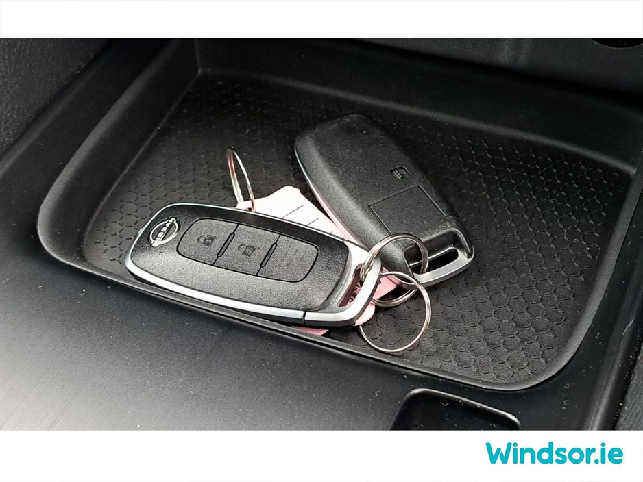 2025 Nissan Qashqai E-POWER SV €3000 Scrappage Offer €37,995