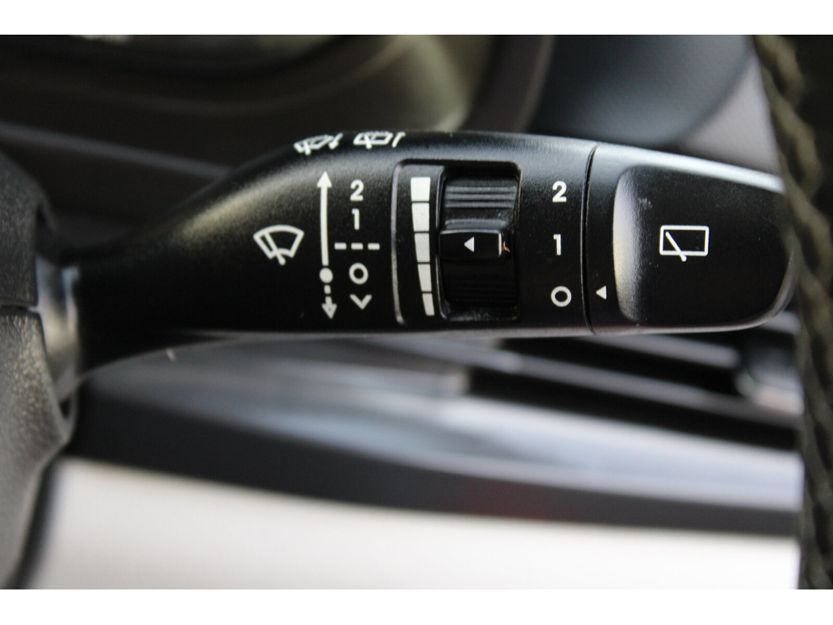 2021 Hyundai i20 - image 24