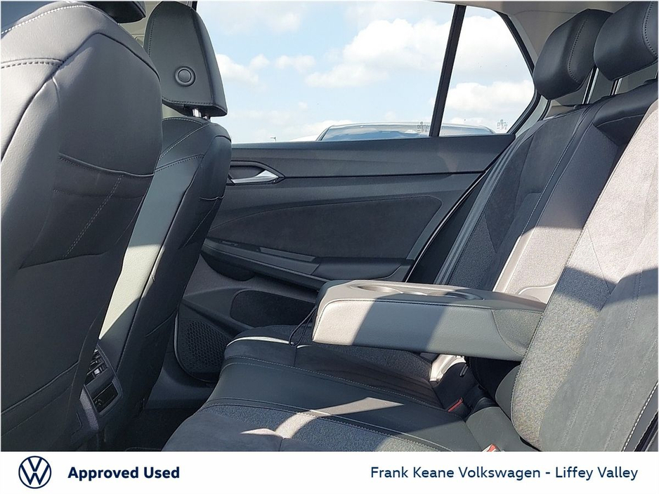 2025 Volkswagen Golf - image 6