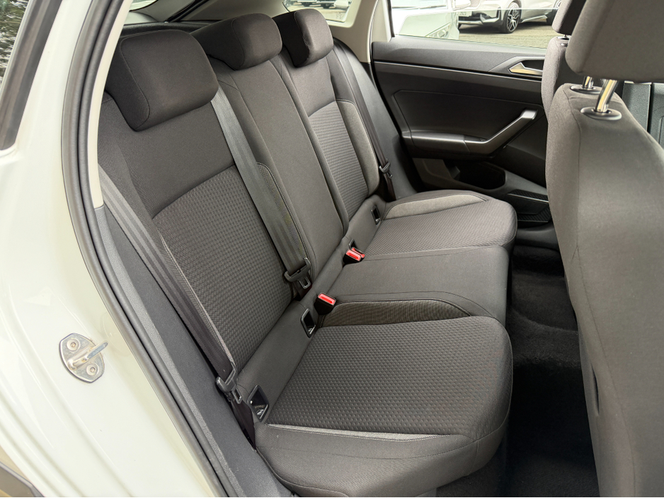 2023 Volkswagen Taigo - image 19