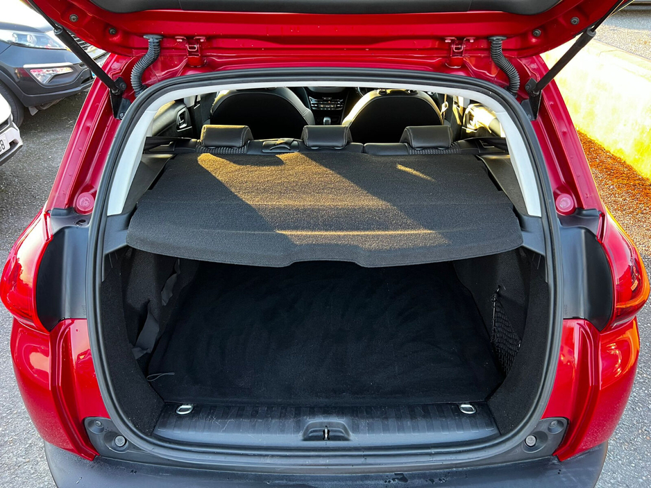 2018 Peugeot 2008 - image 11