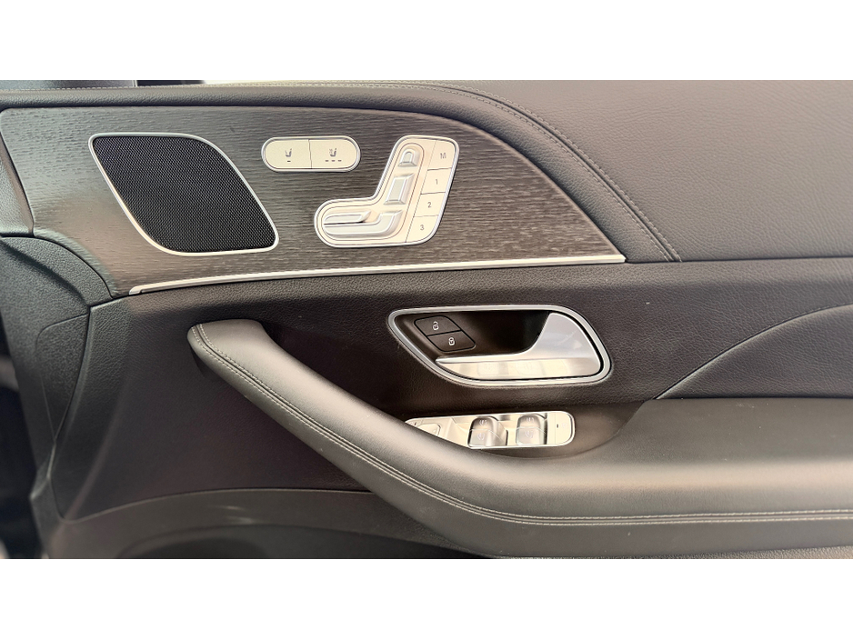 2022 Mercedes-Benz GLE Class - image 14