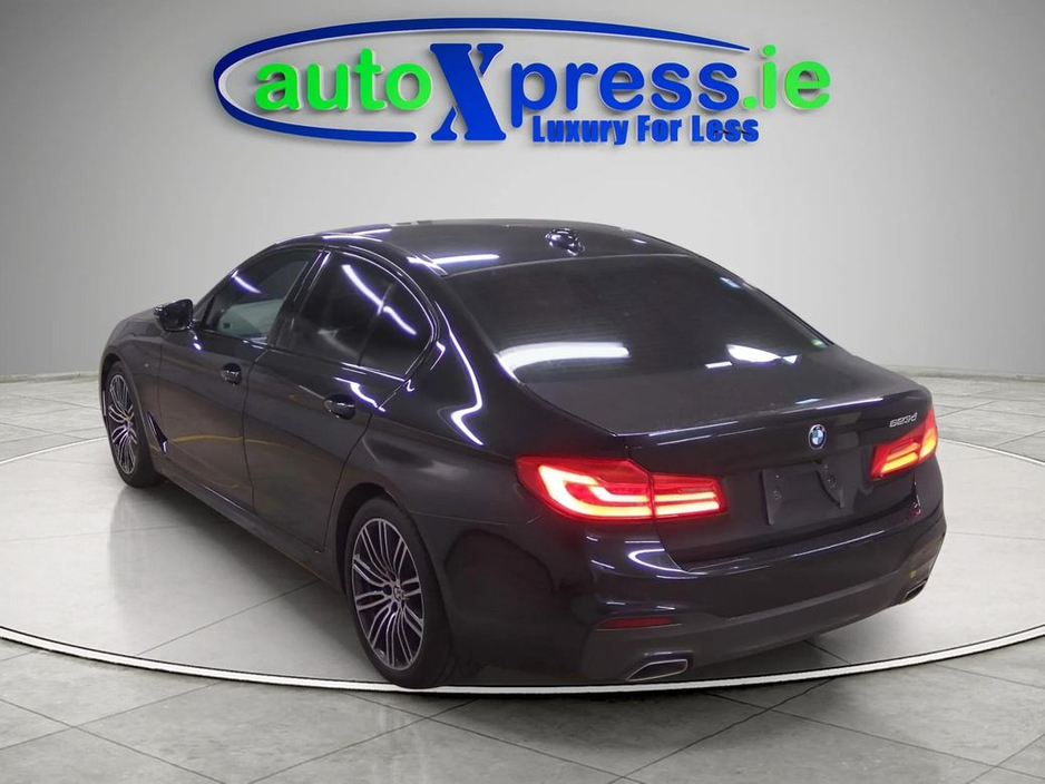 2019 BMW 5 Series - image 3