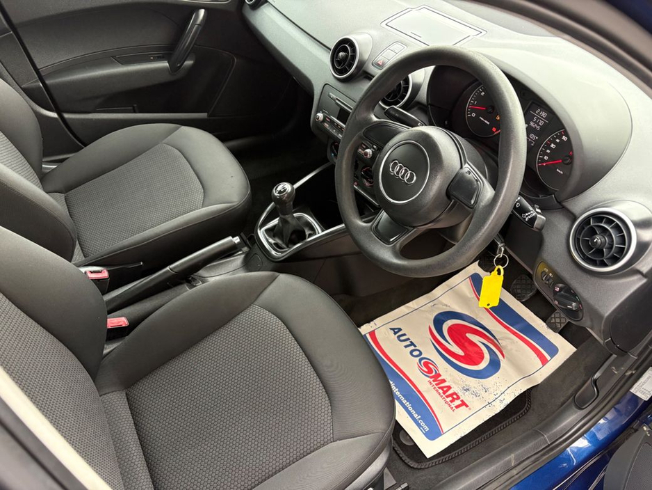 2012 Audi A1 - image 2