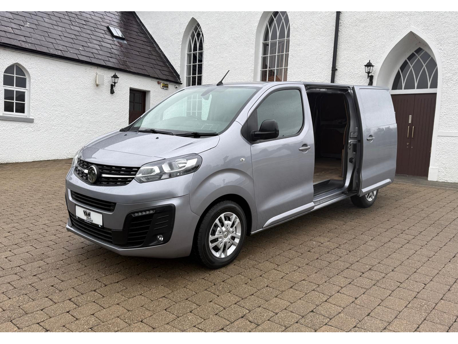 2022 Vauxhall Vivaro SPORTIVE LWB 120BHP €16,995