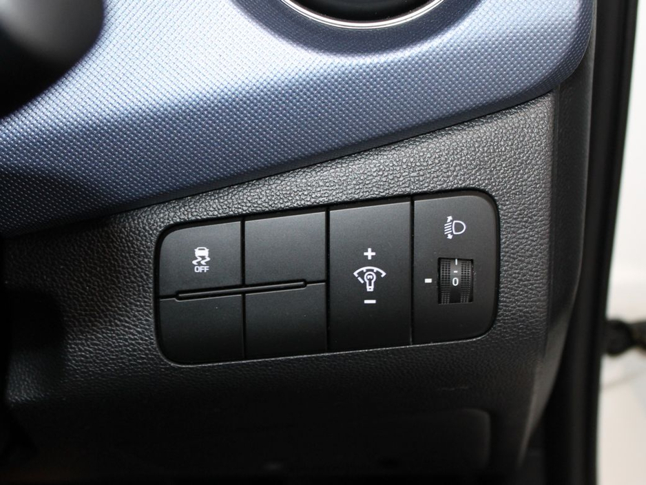 2020 Hyundai i10 - image 24