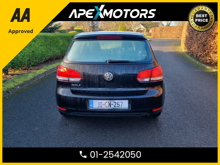 2010 Volkswagen Golf - image 7