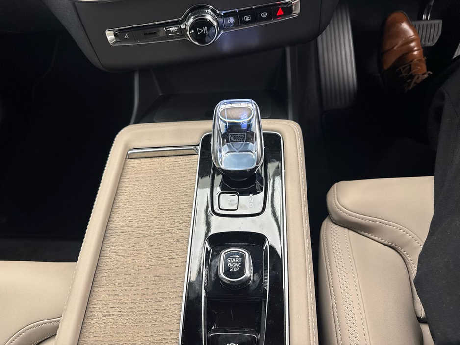 2026 Volvo XC90 - image 8
