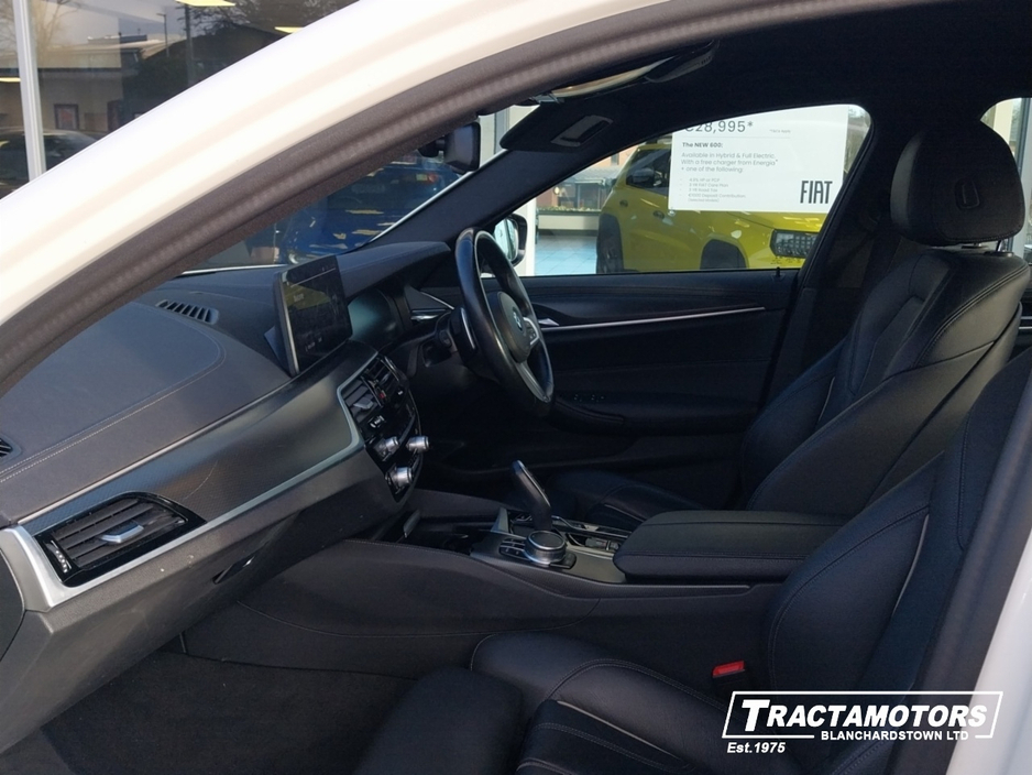 2023 BMW 5 Series - image 4