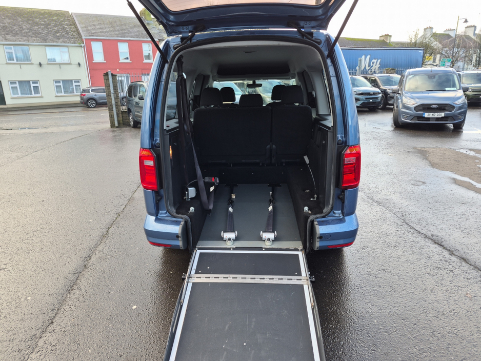 2021 Volkswagen Caddy Maxi Wheelchair Access Taxi Spec €37,950