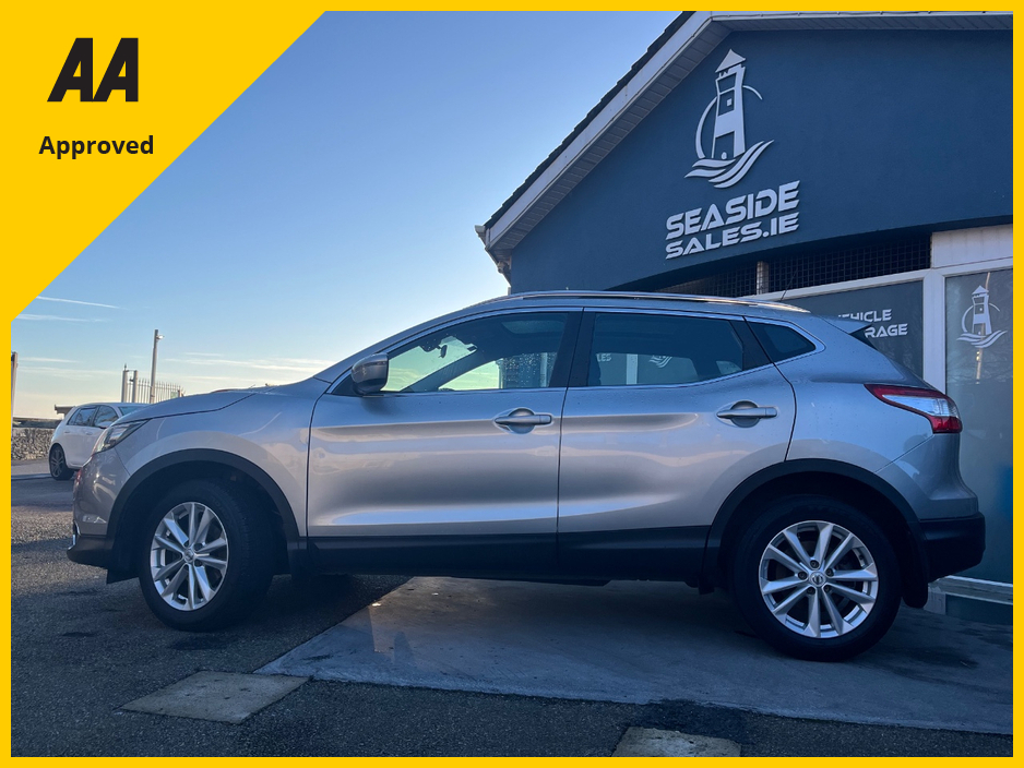 2017 Nissan Qashqai - image 2