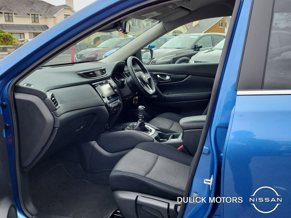 2020 Nissan X-Trail - image 9