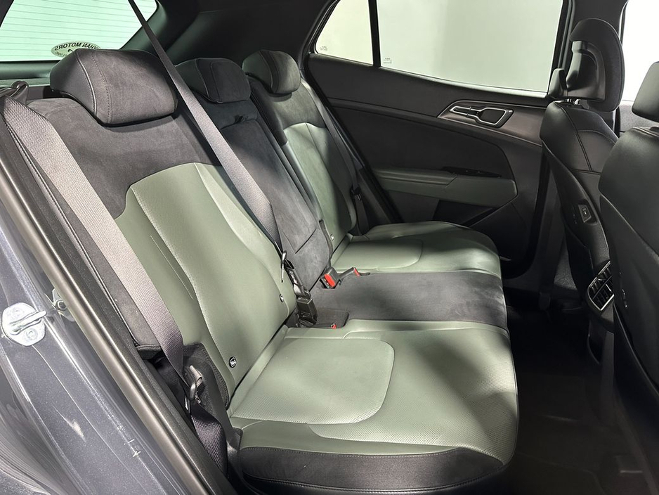 2024 Kia Sportage - image 10