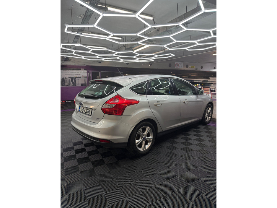 2012 Ford Focus - image 4