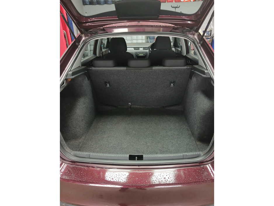 2013 Skoda Rapid - image 10