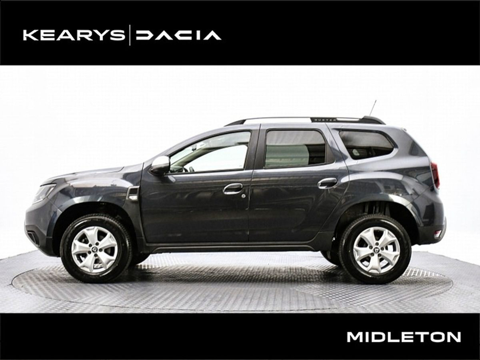 2020 Dacia Duster - image 3