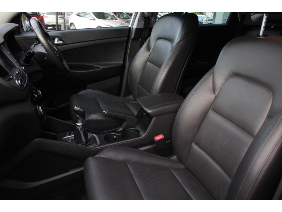 2017 Hyundai Tucson 1.7CRDI EXECUTIVE PLUS //WHITE WITH BLACK LEATHER //IMMACULATE CONDITION  // BUY WITH CONFIDENC AA AND SIMI APPROVED DEALER 2025 // FINANCE ARRANGED // ALL TRADE INS WELCOME // €13,950