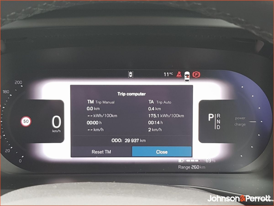 2024 Volvo XC40 - image 22