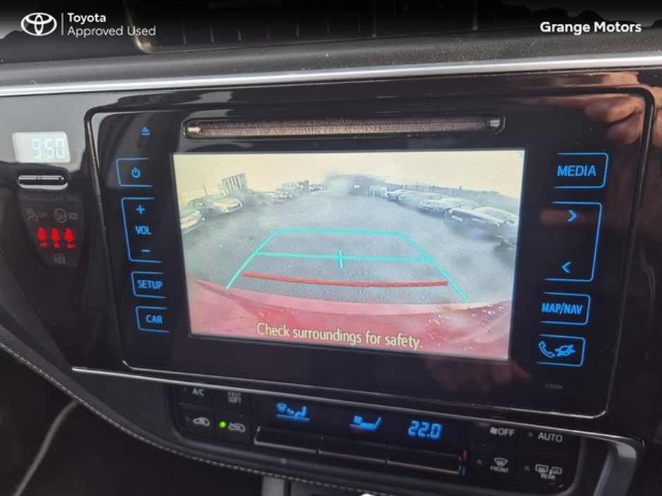 2018 Toyota Auris 1.8 HYBRID LUNA SPORT 5DR €18,450