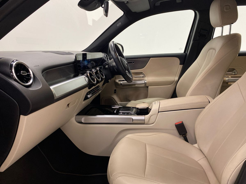 2023 Mercedes-Benz GLB - image 14