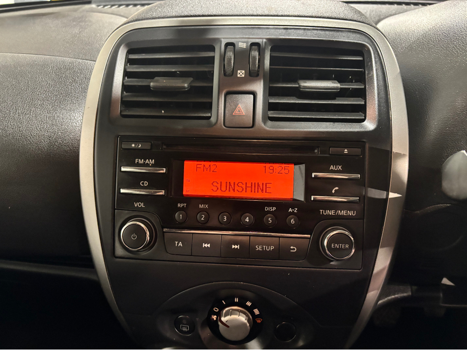 2017 Nissan Micra - image 14