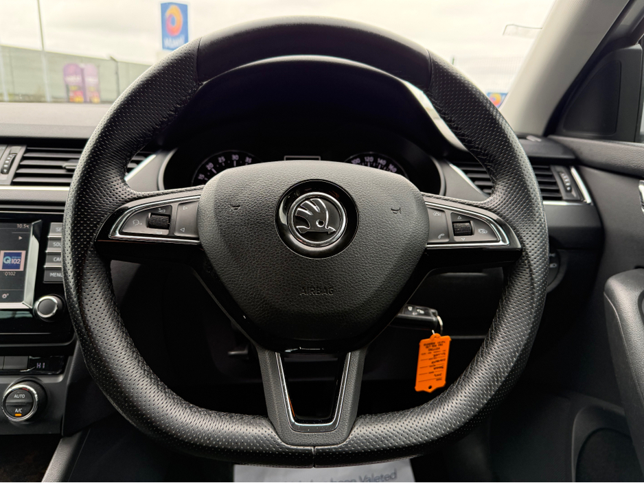 2016 Skoda Octavia - image 9