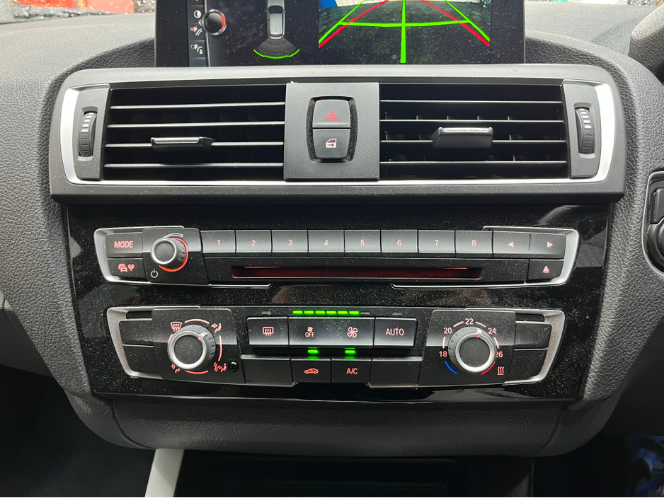 2017 BMW 1 Series - image 17