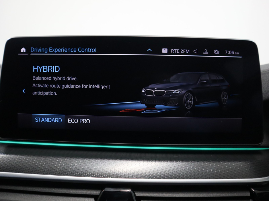 2022 BMW 5 Series - image 21