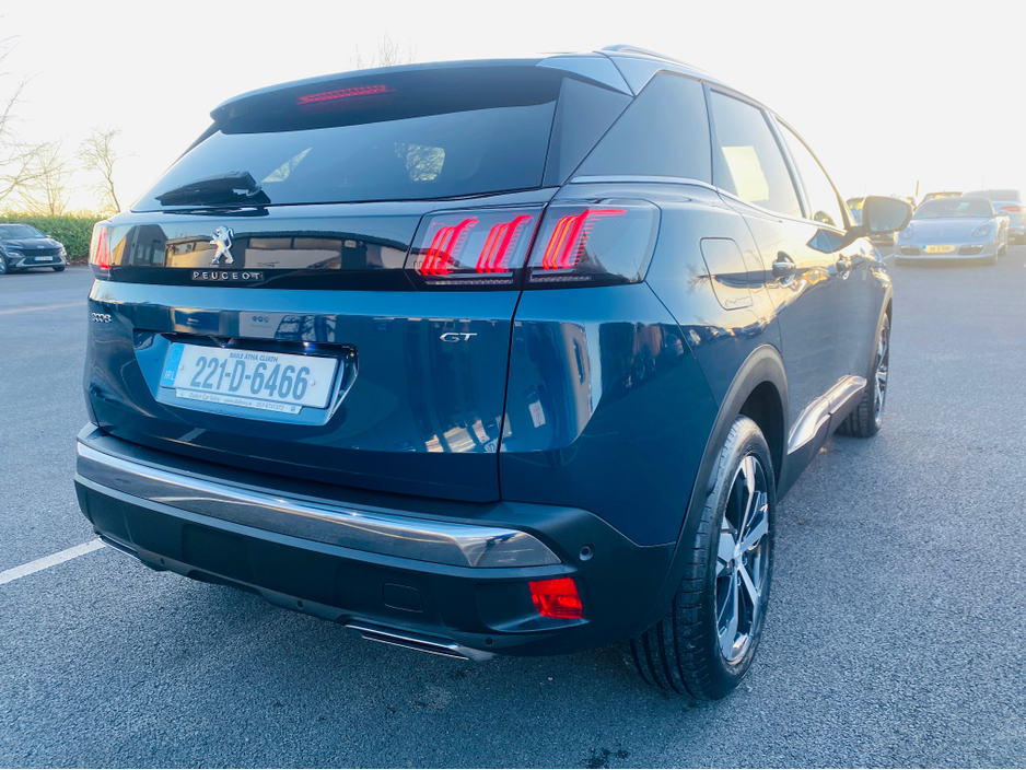 2022 Peugeot 3008 - image 6