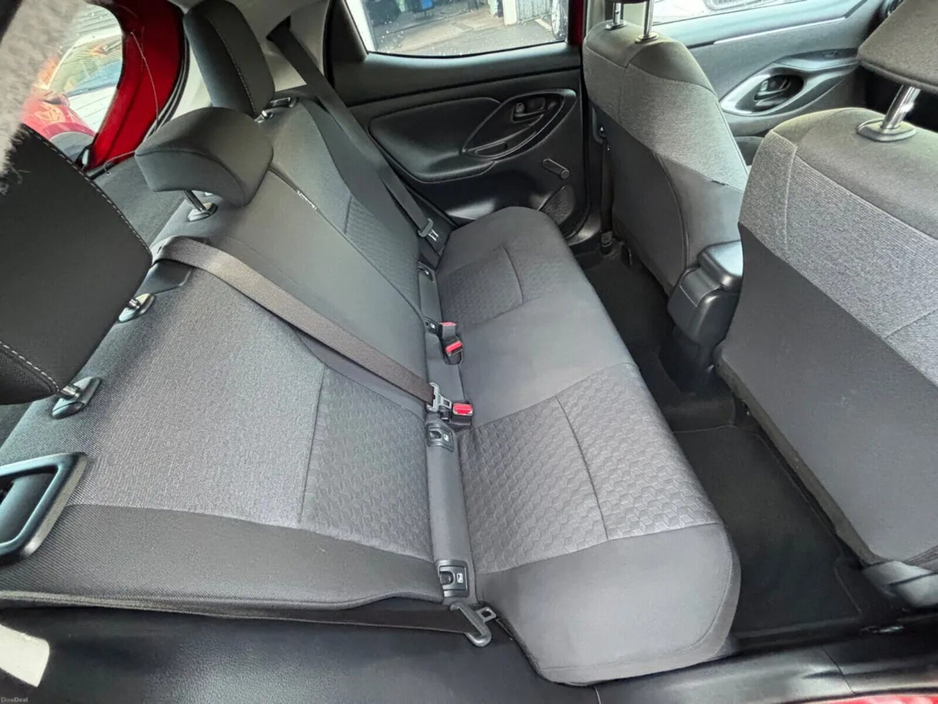 2023 Toyota Yaris 1.5 Hybrid 5Dr Luna €18,500