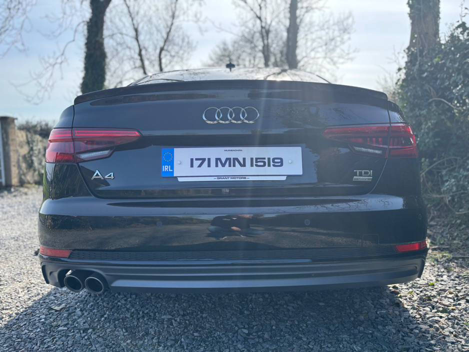 2017 Audi A4 - image 12