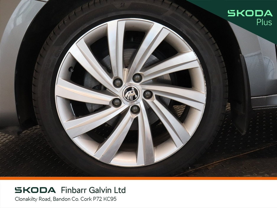 2024 Skoda Octavia - image 9