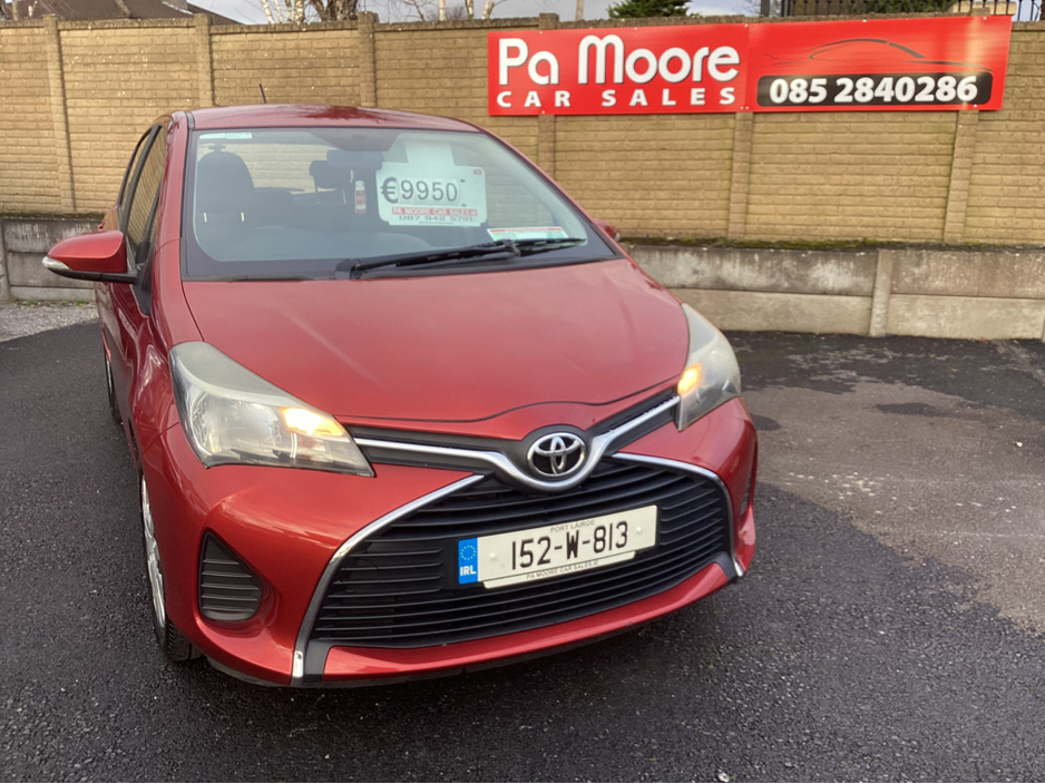 2015 Toyota Yaris - image 8