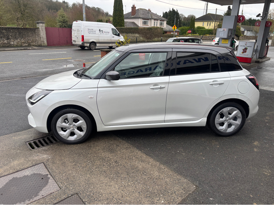 2026 Suzuki Swift - image 4