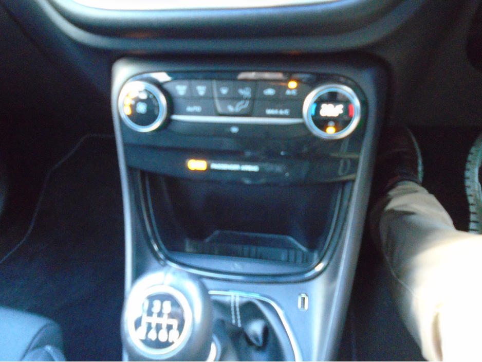 2021 Ford Puma TITANIUM 5DR 1.0T 125 MHEV M6 4 €17,950