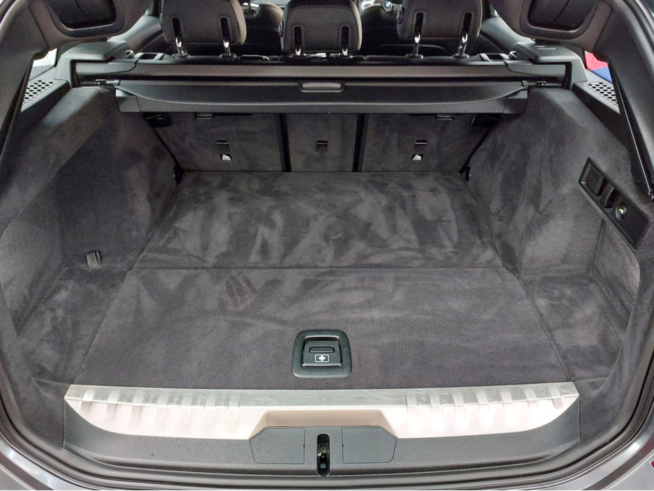 2021 BMW 3 Series 211 330E M SPORT XDRIVE TOURING (HIGH SPEC ) €32,995