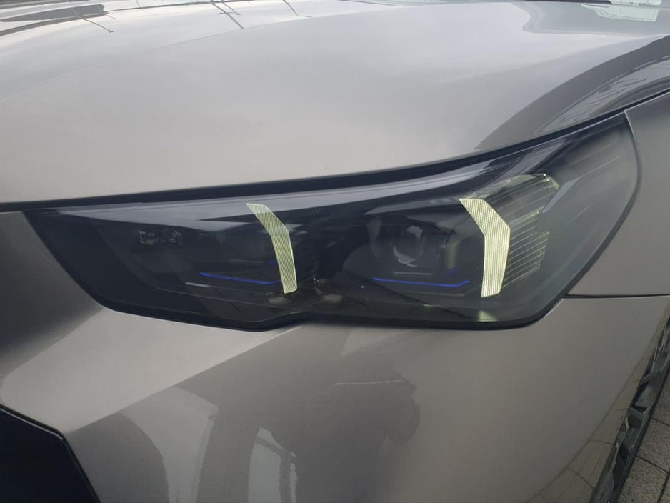 2024 BMW 5 Series - image 21